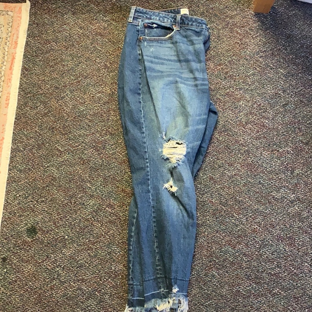 Abercrombie Curve Love